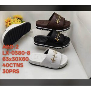 Chaussures nies pieds